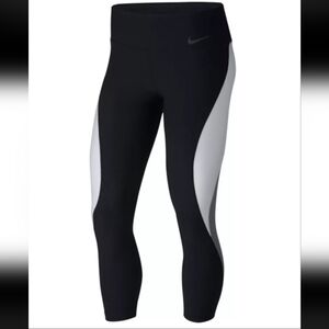 Nike‎ Women's Power Legend Training Crop Legging Black Active Gym Sz M